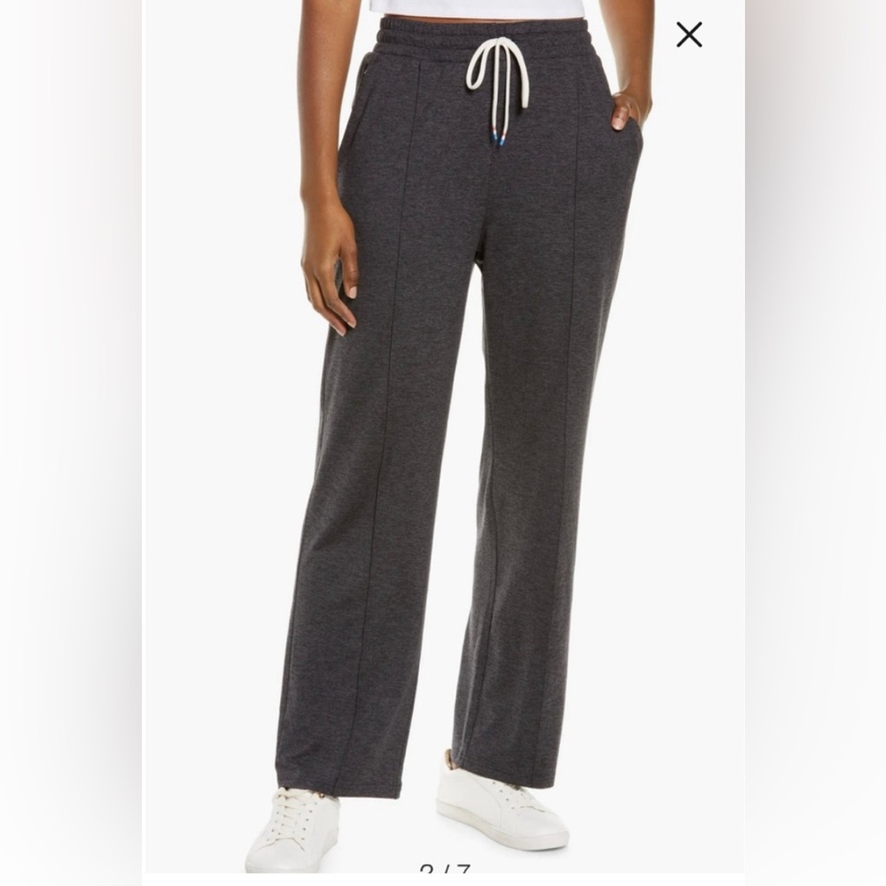 FOURLAPS  Stratus Straight Leg Sweat Pant Black Heather Small  NWT